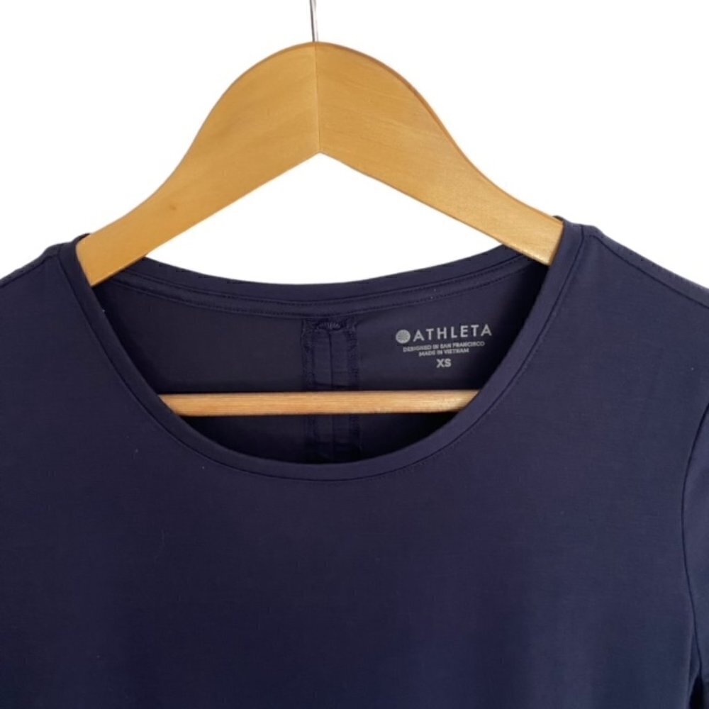 Athleta Encore Cinch Cut Tee Shirt in Navy XSmall - Picture 3 of 4